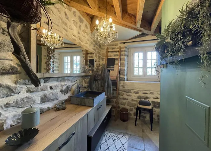 Maison Mado-lily Semesterbostad *