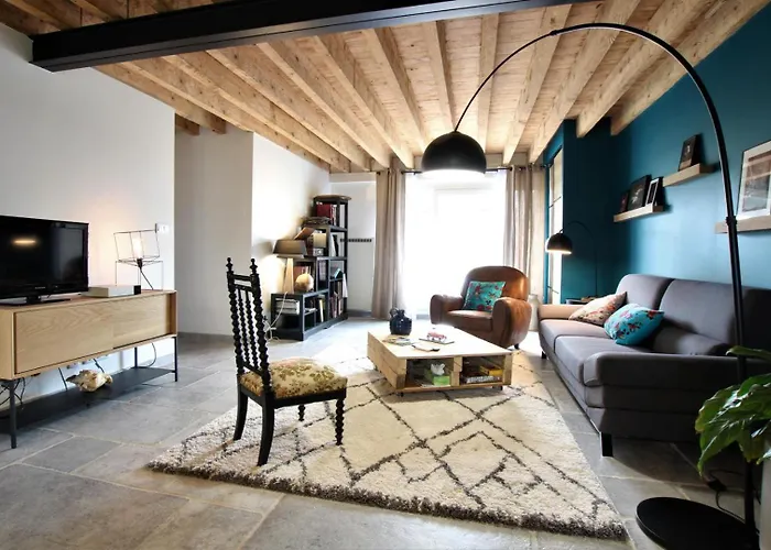 Semesterbostad Maison Mado-lily