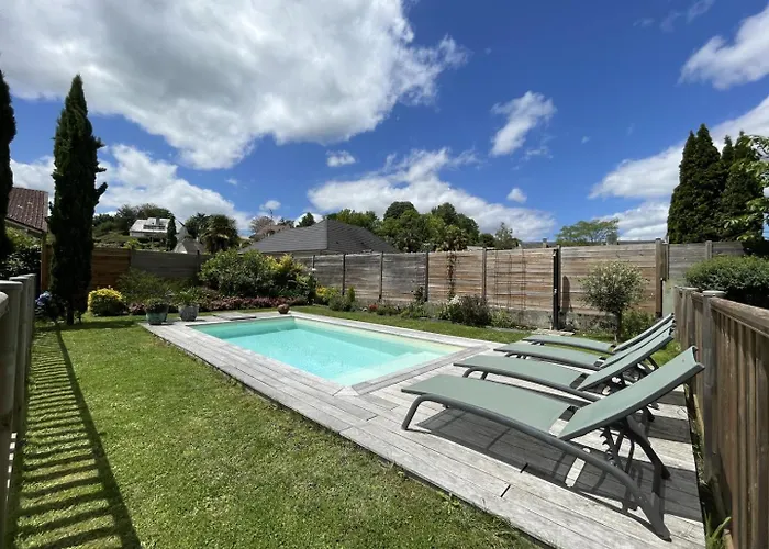 Semesterbostad Maison Mado-lily *