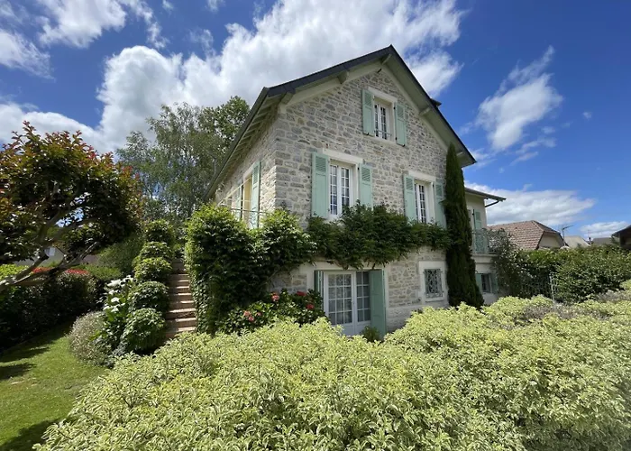 Maison Mado-lily Bidos